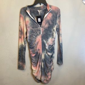 FASHION NOVA UP IN CLOUDS WOMEN'S MULTICOLOR TIE DYE ZIP NECK SHORTS ROMPER